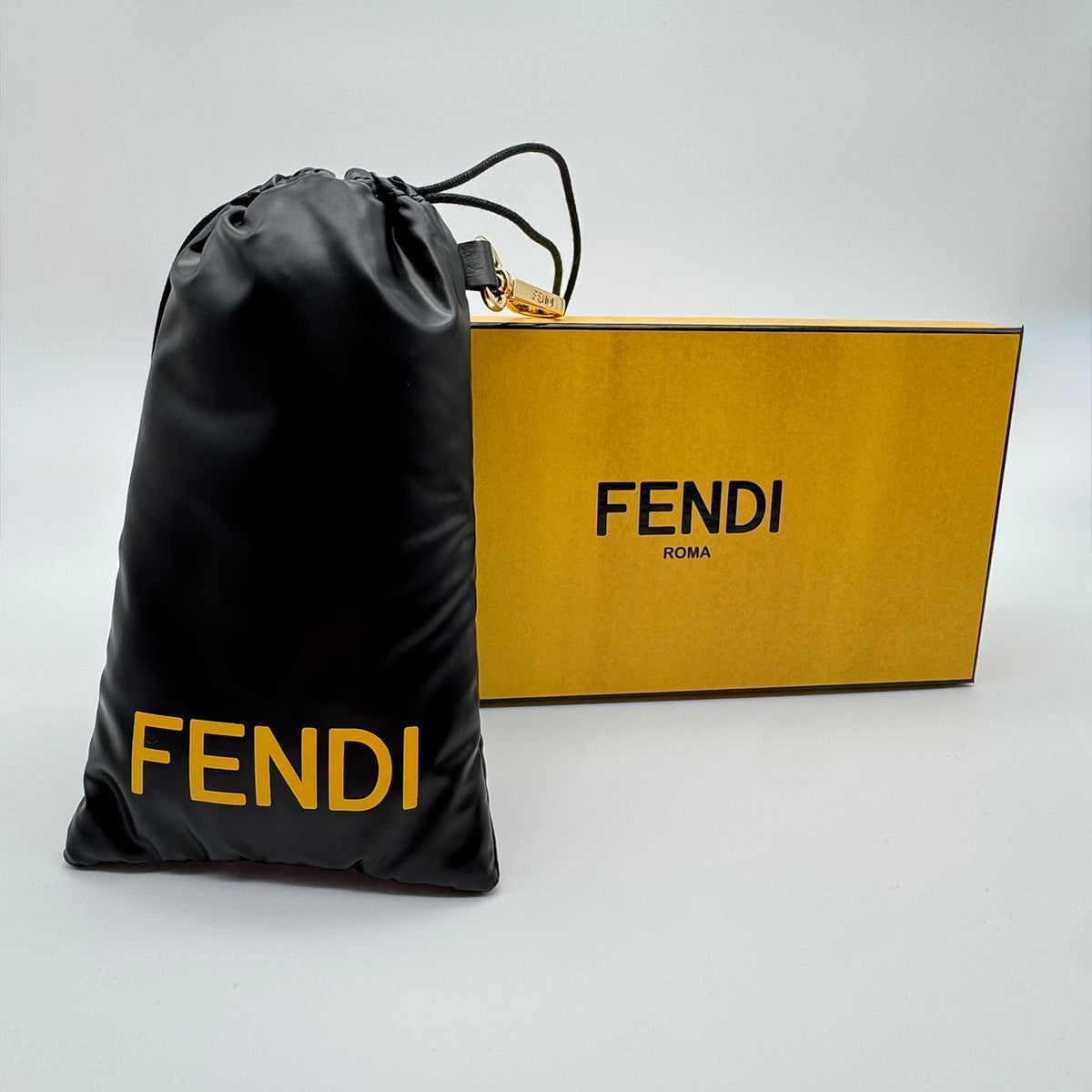 Fendi FF Diamonds Oversized Square Sunglasses – Black Gold