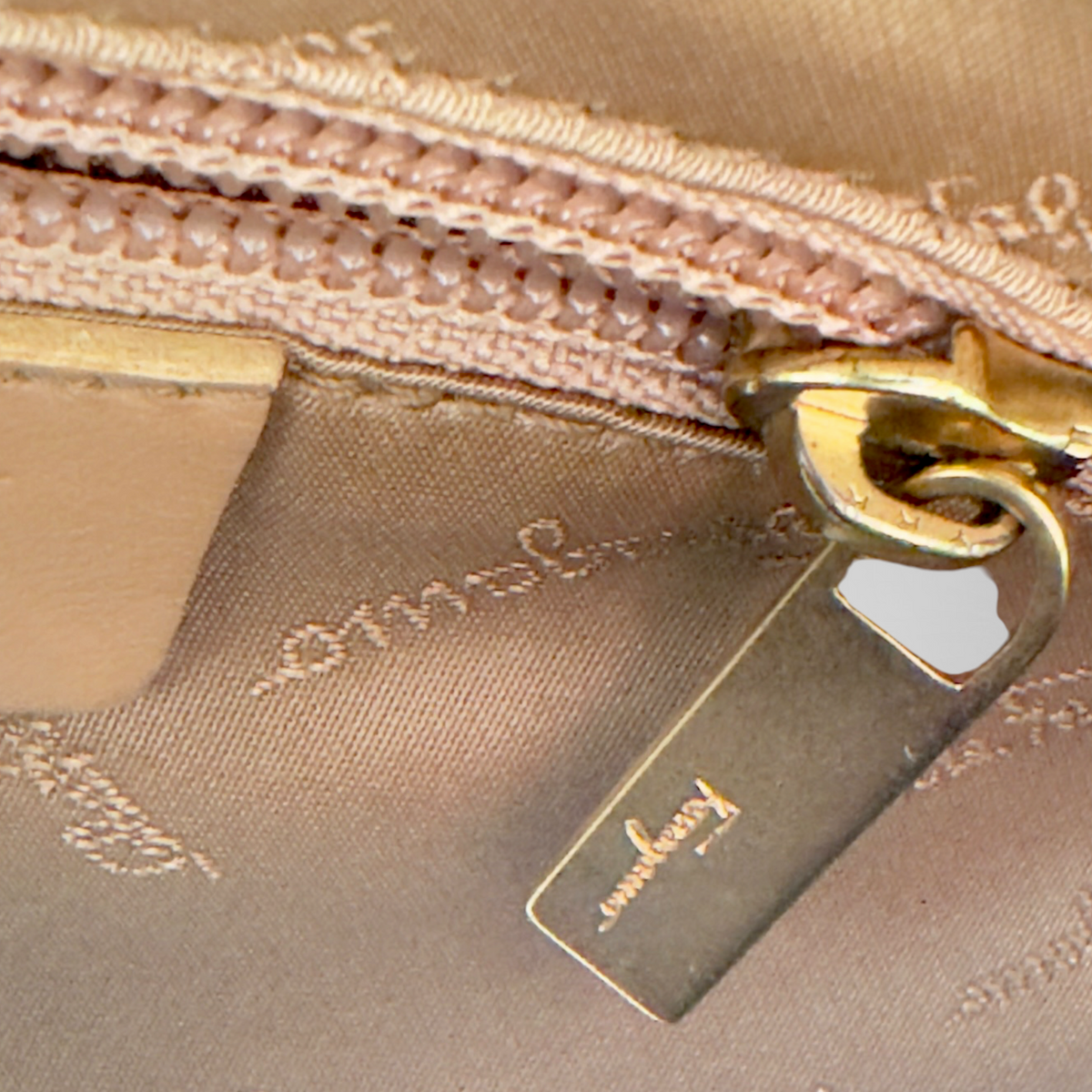 Salvatore Ferragamo | Snakeskin Hobo Shoulder Bag | Natural Beige