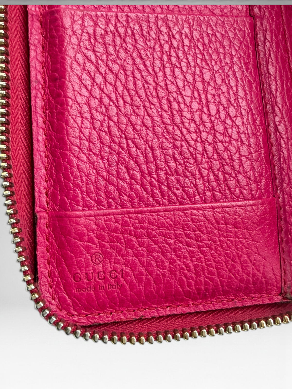 Gucci pink zip wallet