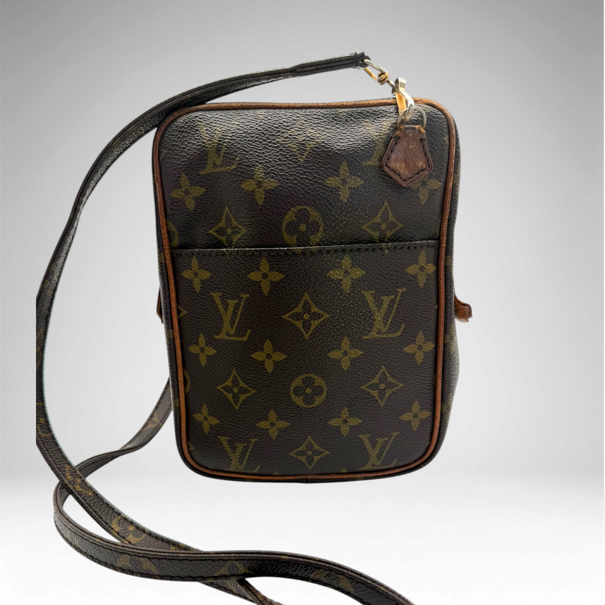 Vintage Louis Vuitton crossbody