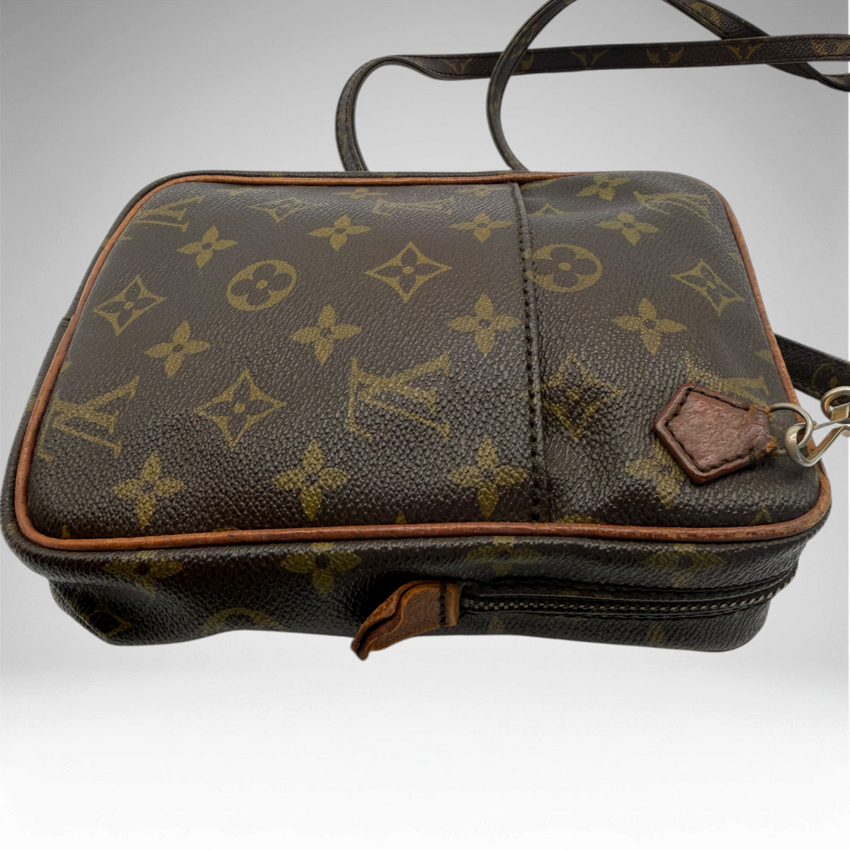 Vintage Louis Vuitton crossbody