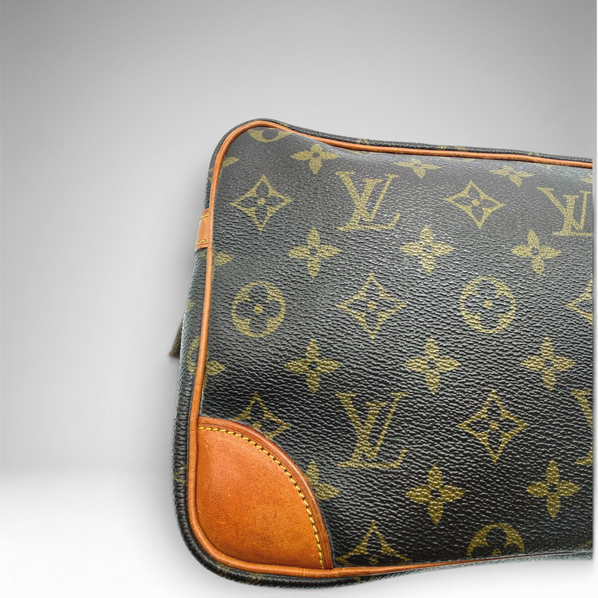 Louis Vuitton vintage toiletry