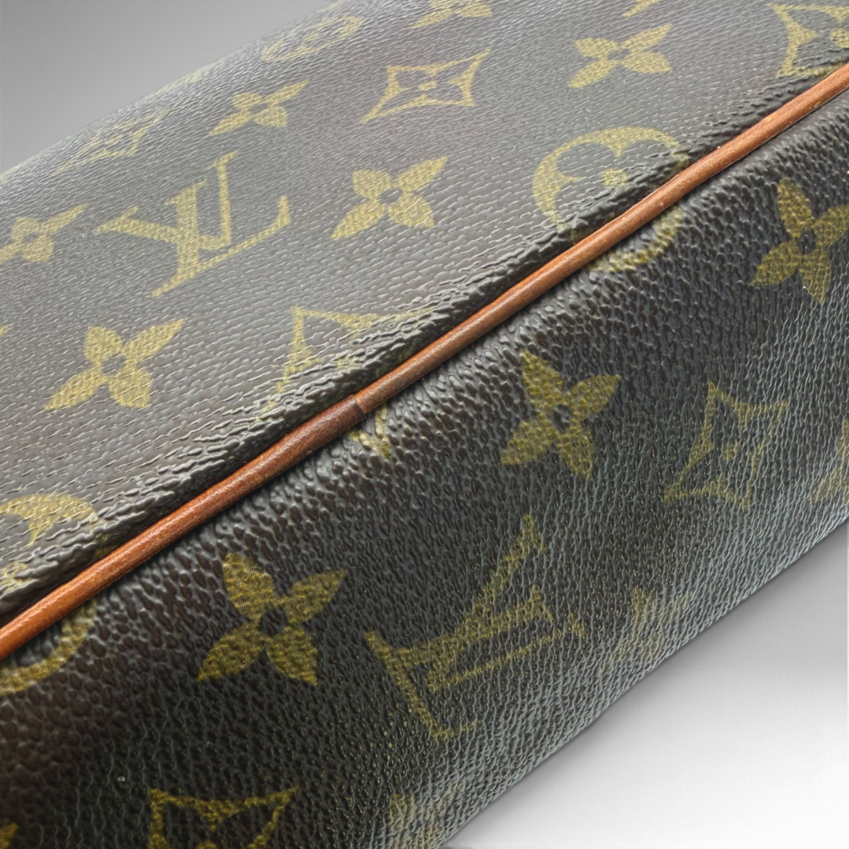 Louis Vuitton vintage toiletry