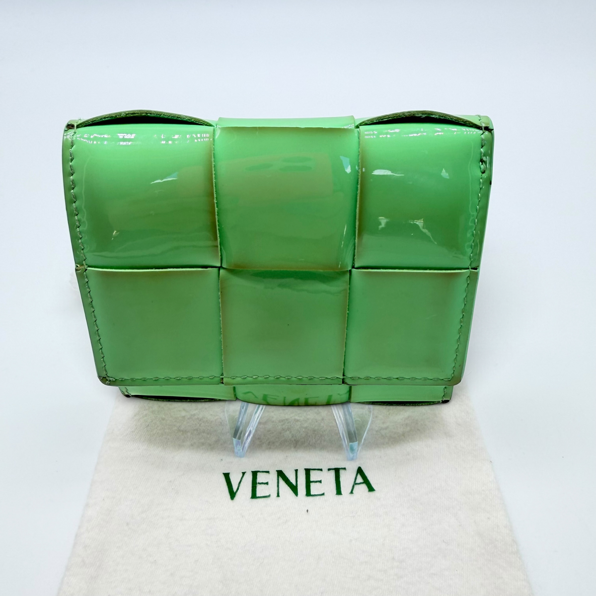 Bottega Veneta padded Intrecciato patent leather tri-fold wallet in green, view 2