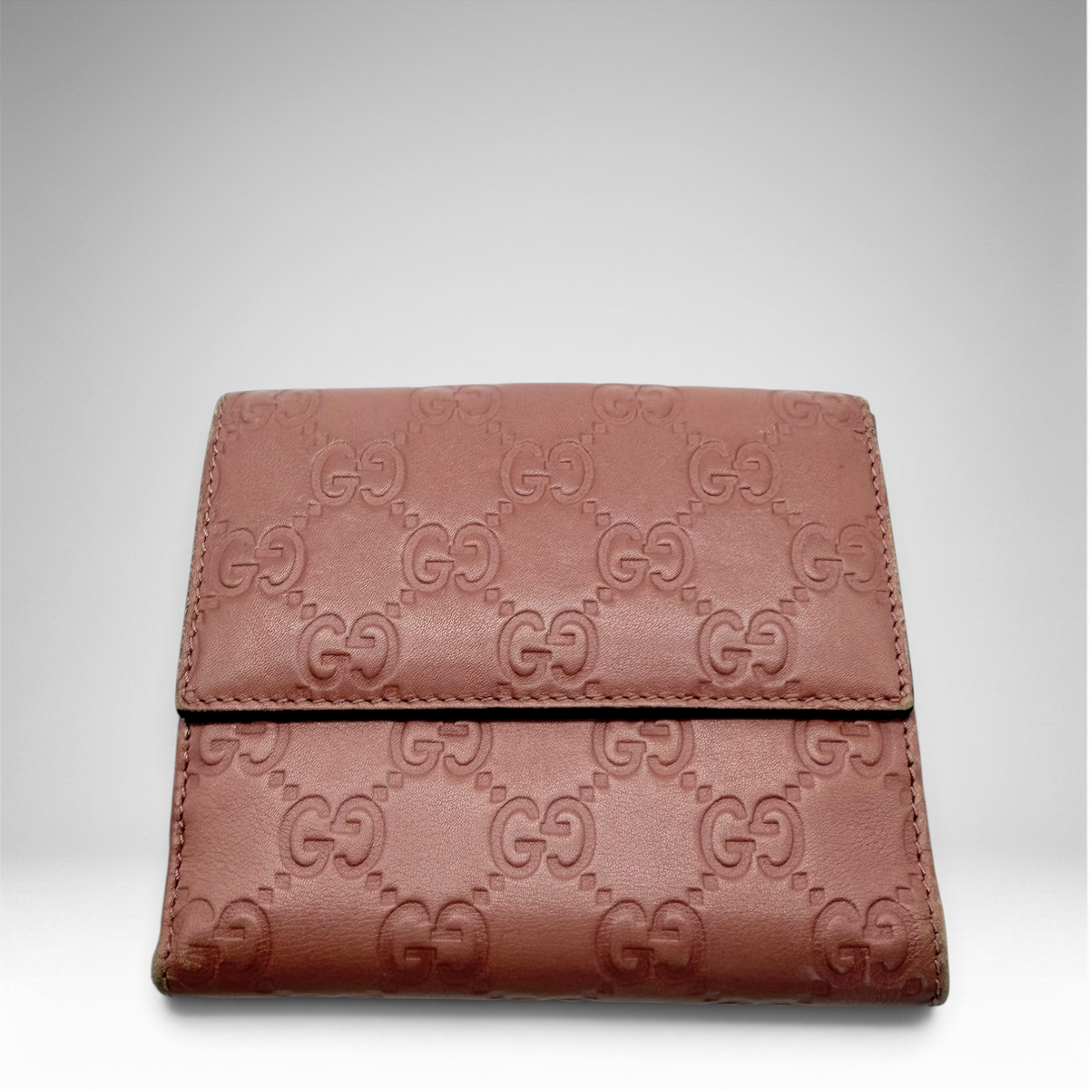Gucci salmon gg wallet