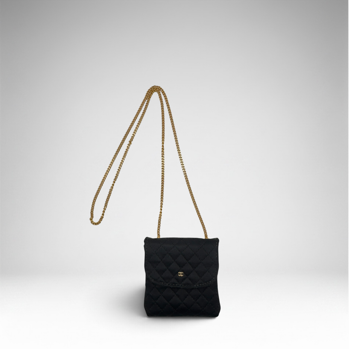 Chanel cloth pouch chain