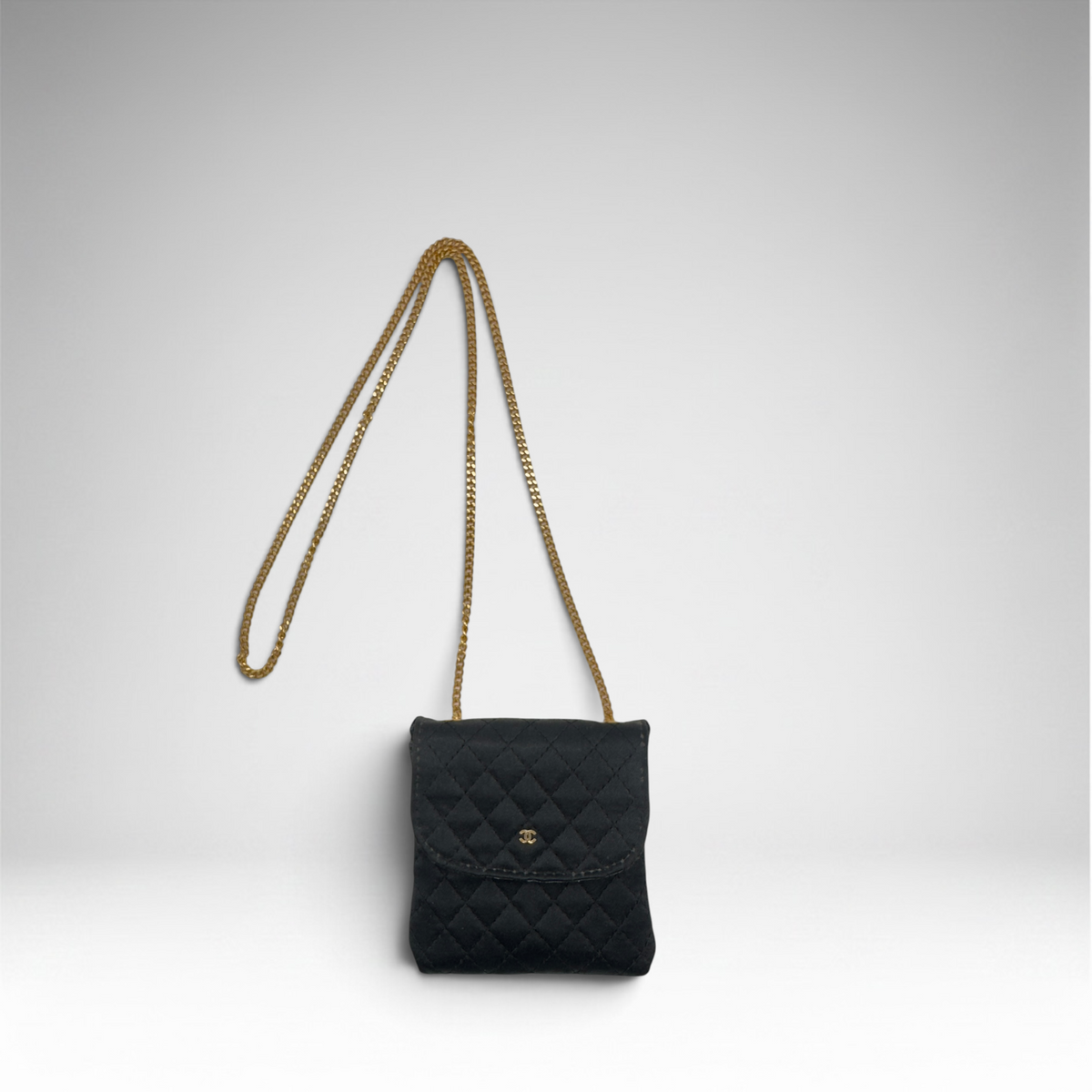 Chanel cloth pouch chain