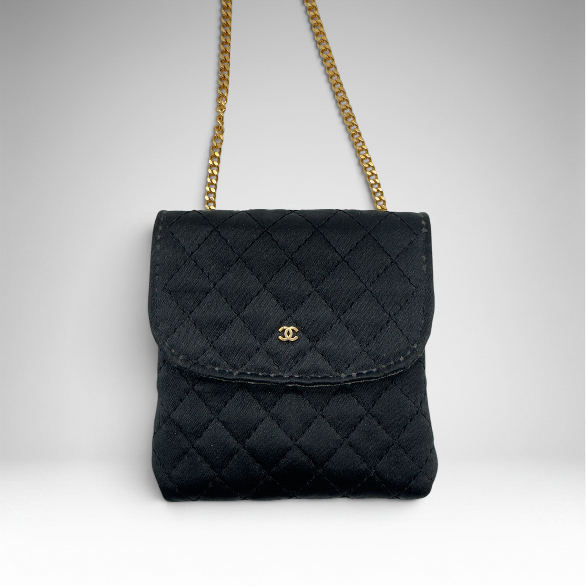 Chanel cloth pouch chain