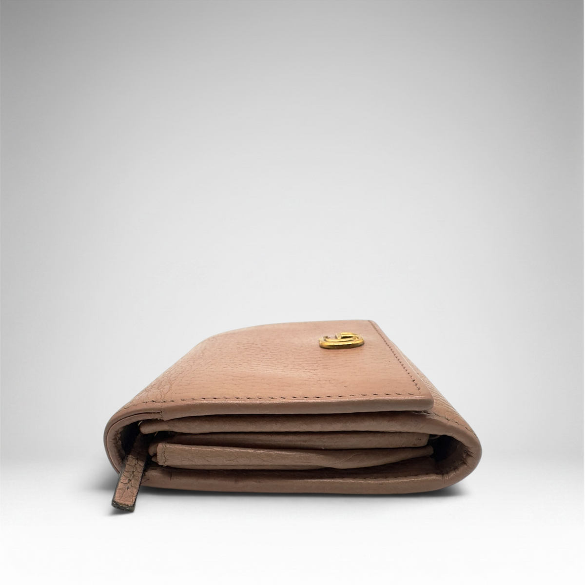 Gucci compact pink nude wallet snap
