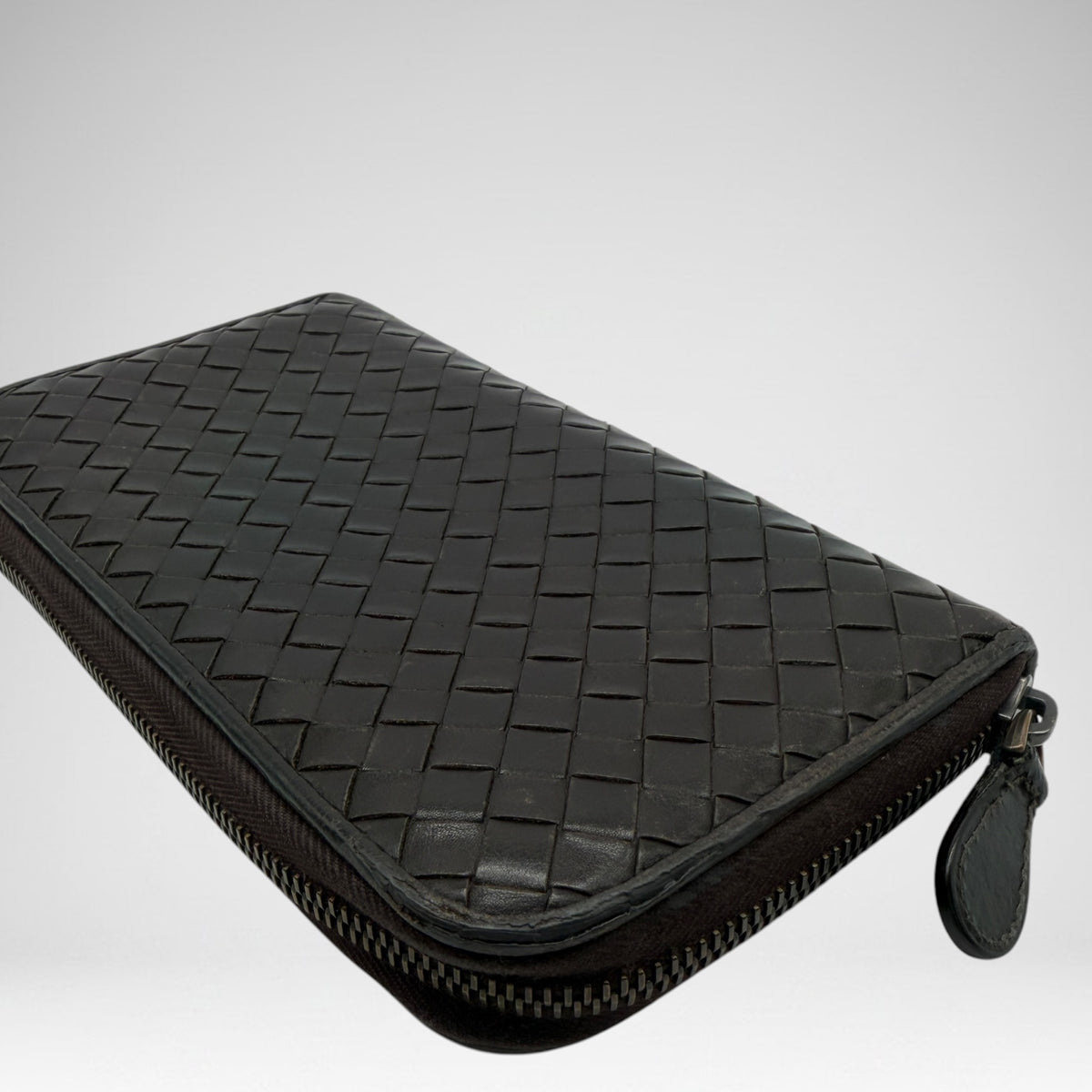 Bottega Veneta black wallet no box