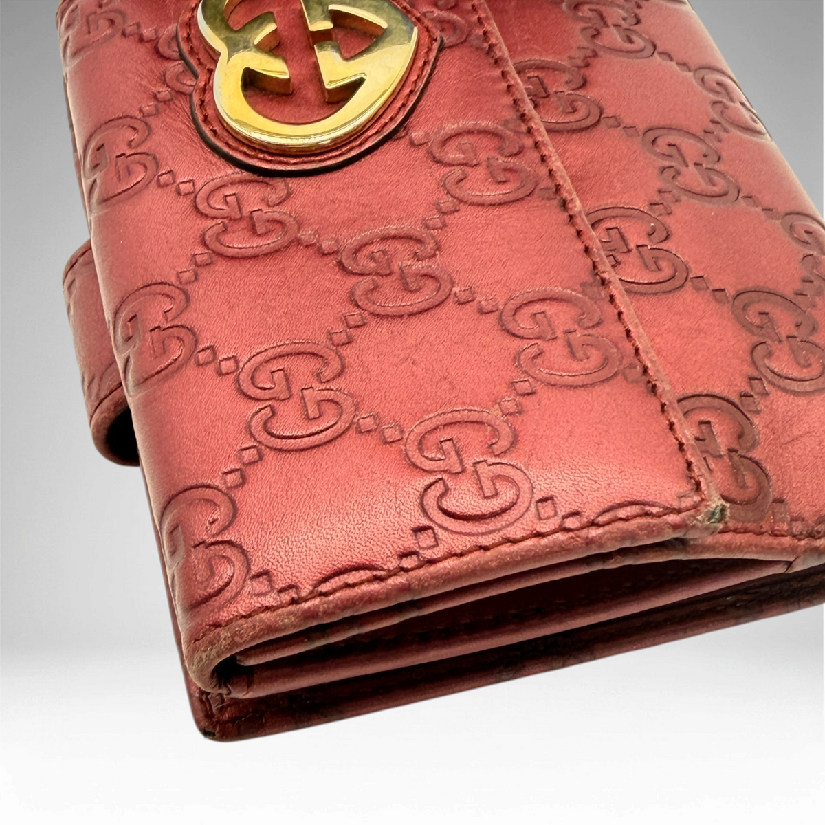 Red gucci gg wallet