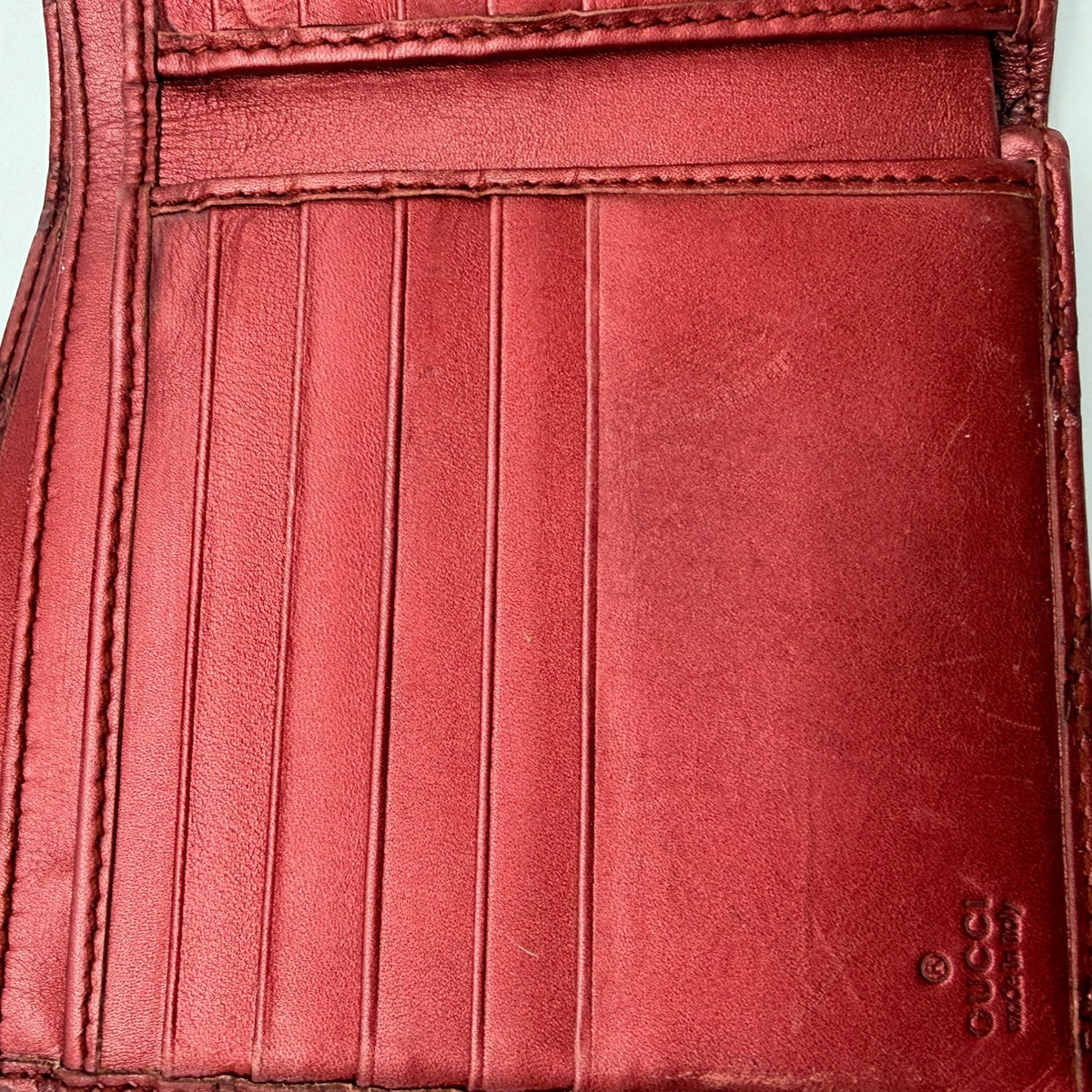 Red gucci gg wallet