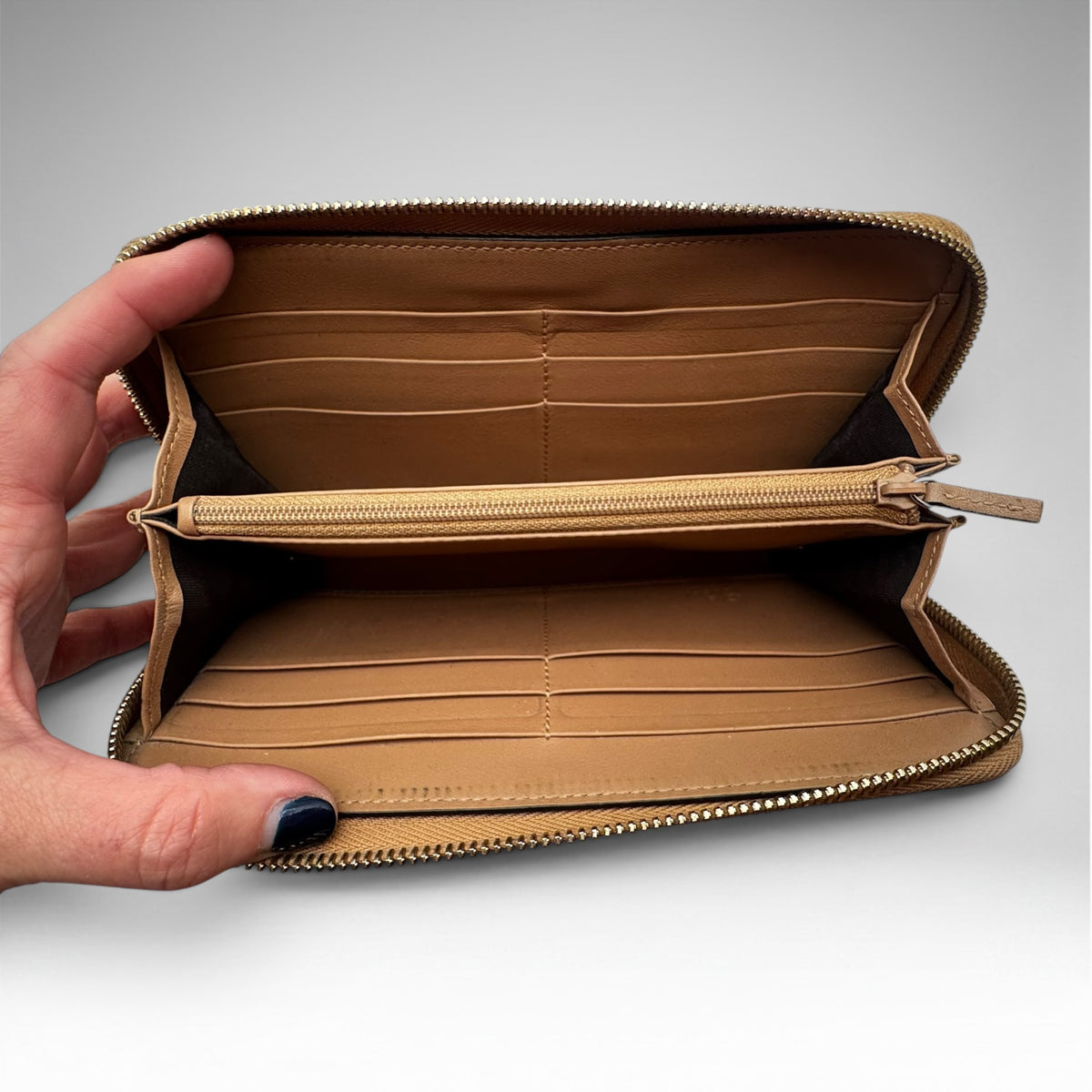 Gucci Microguccissima Zip Around Wallet – Camel