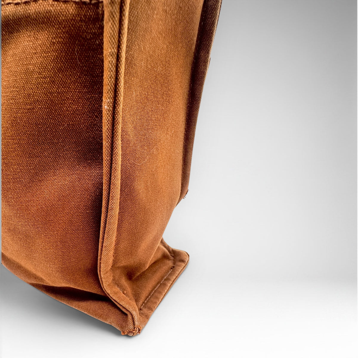 Hermès Fourre Tout MM chocolate brown and navy canvas tote, view 11