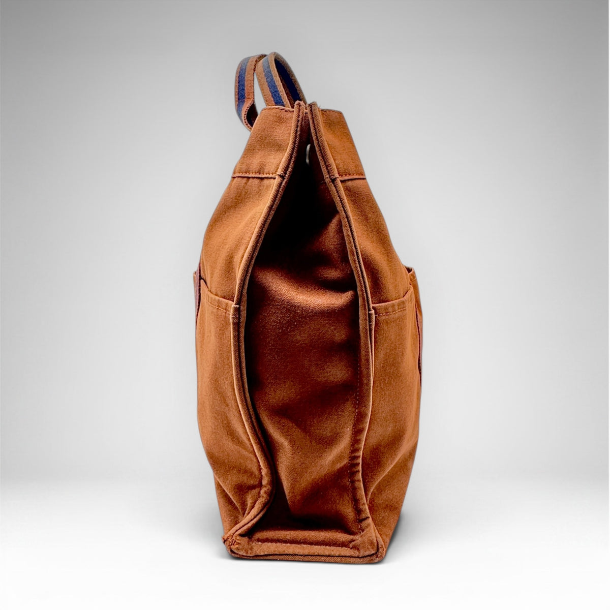 Hermès Fourre Tout MM chocolate brown and navy canvas tote, view 3