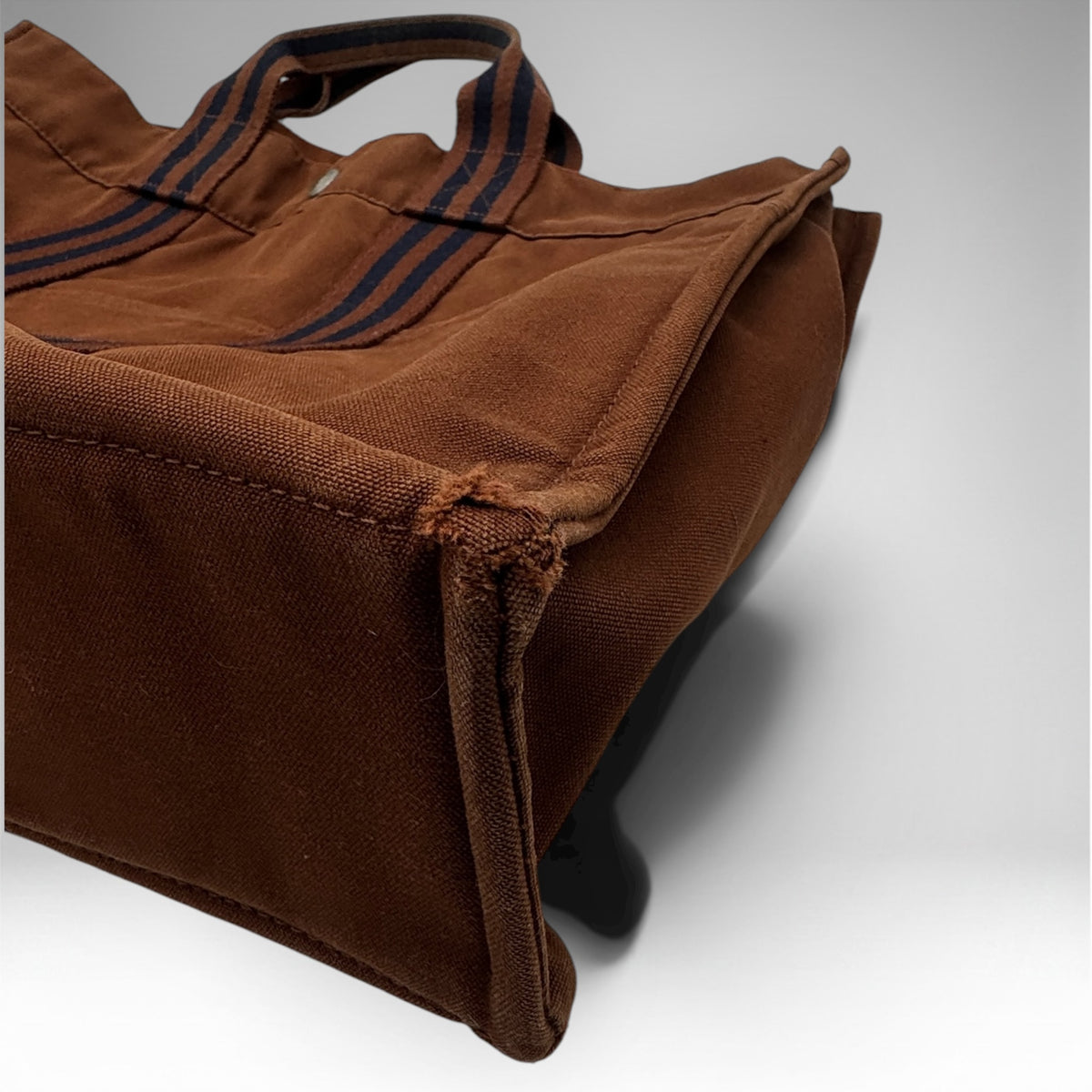 Hermès Fourre Tout MM chocolate brown and navy canvas tote, view 12