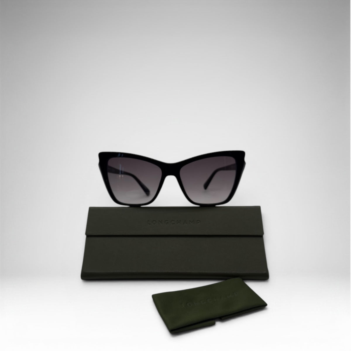 Longchamp LO669S Cat-Eye Sunglasses – Black
