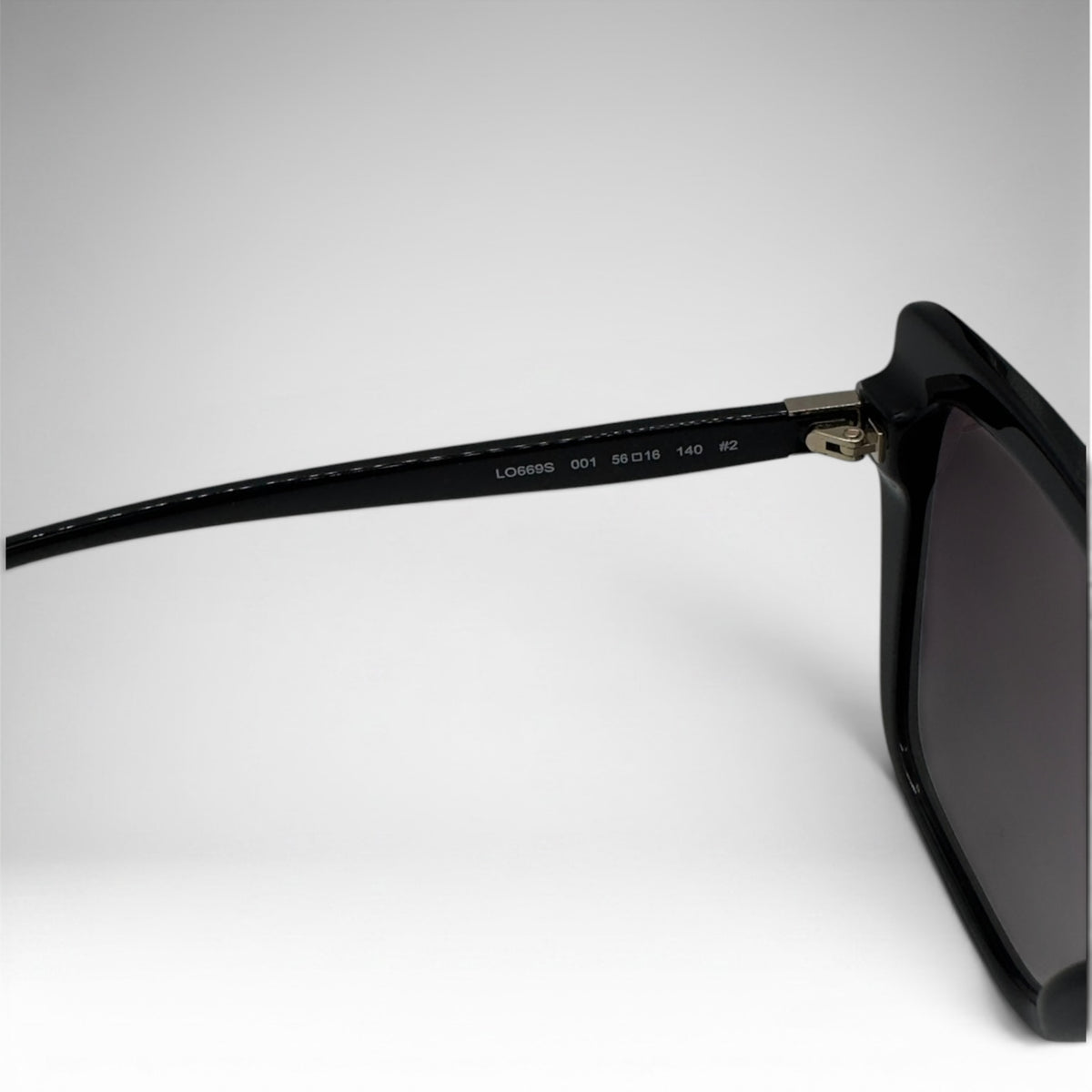 Longchamp LO669S Cat-Eye Sunglasses – Black