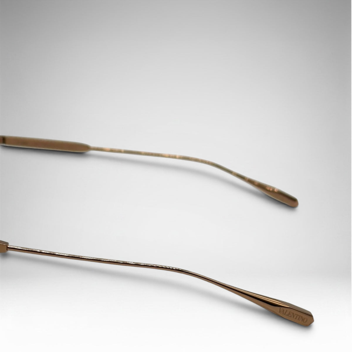 Valentino V-Light VLS-116A Sunglasses – Rose Gold